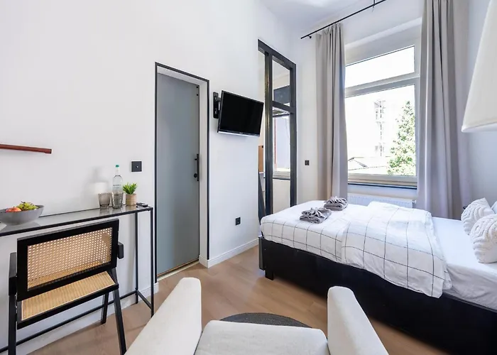 In Near Deutsches Eck * Koblenz (Rhineland-Palatinate)